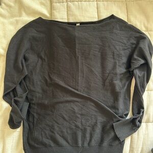 Aritzia Oversized Thin Babaton Women's Sweater
